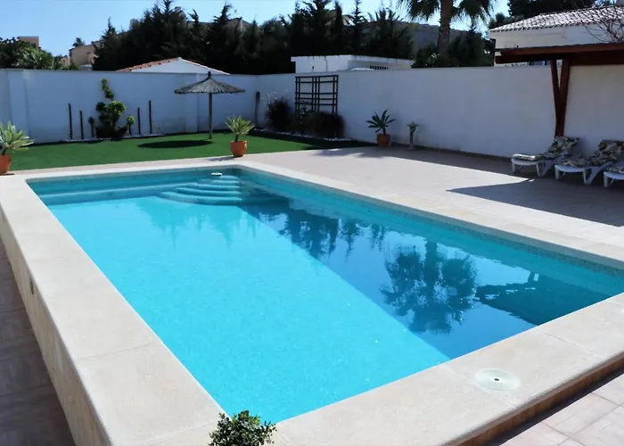 Con Piscina Privada Holiday home *